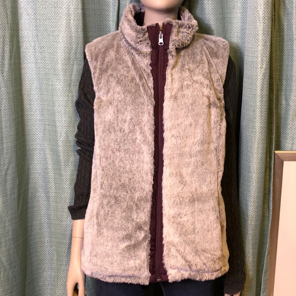 KC Collection reversible vest - Picture 2 of 6